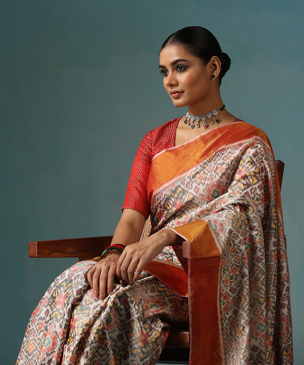 Ivory_Handloom_Pure_Mulberry_Silk_Ikat_Patola_Saree_With_Zari_Border_WeaverStory_01