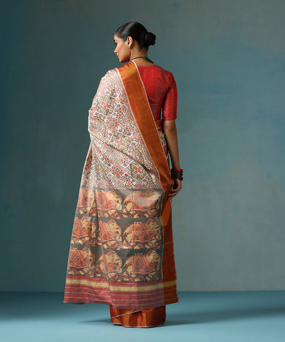 Ivory_Handloom_Pure_Mulberry_Silk_Ikat_Patola_Saree_With_Zari_Border_WeaverStory_03