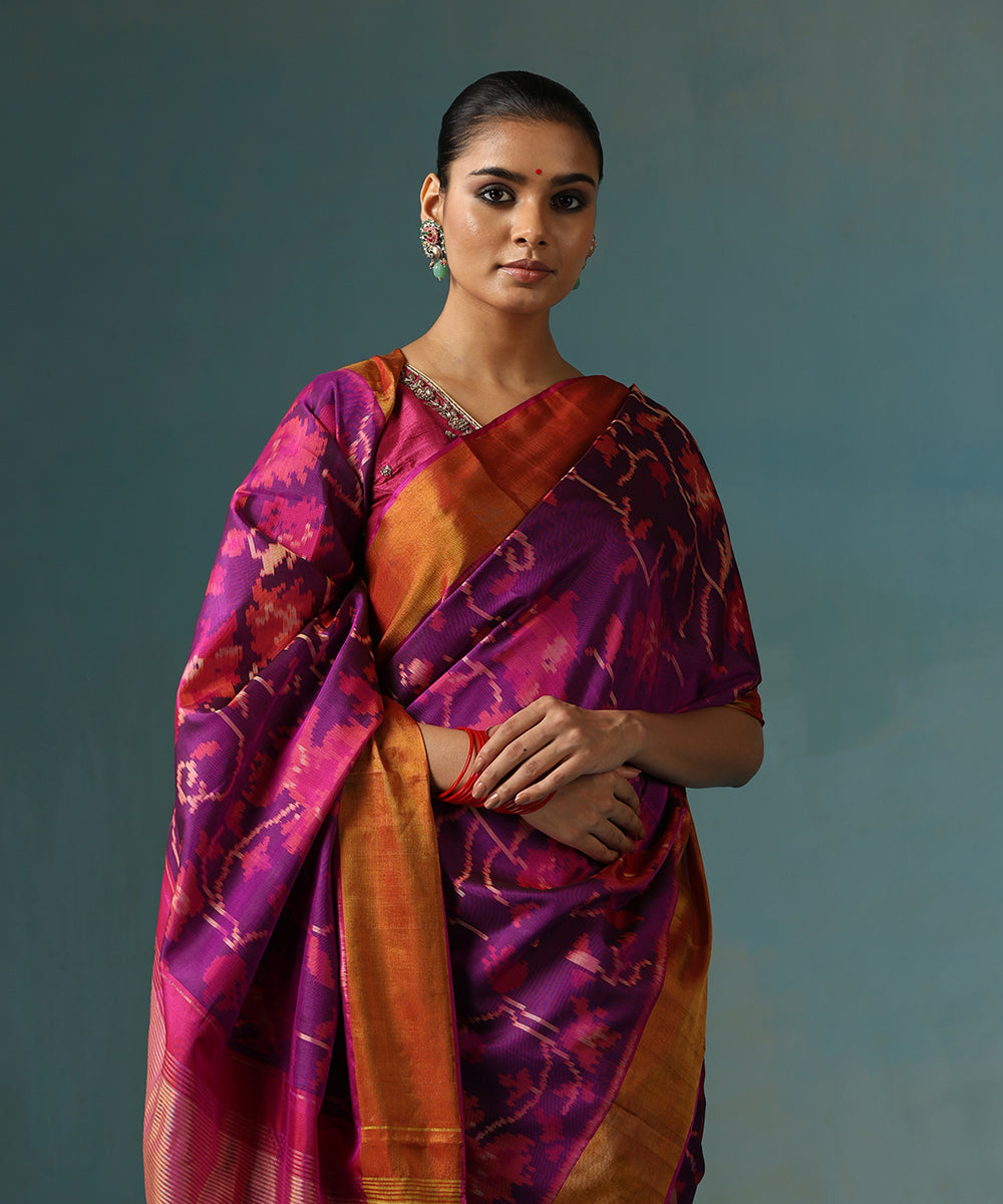 Handloom_Purple_And_Pink_Duotone_Pure_Mulberry_Silk_Ikat_Patola_Saree_WeaverStory_01