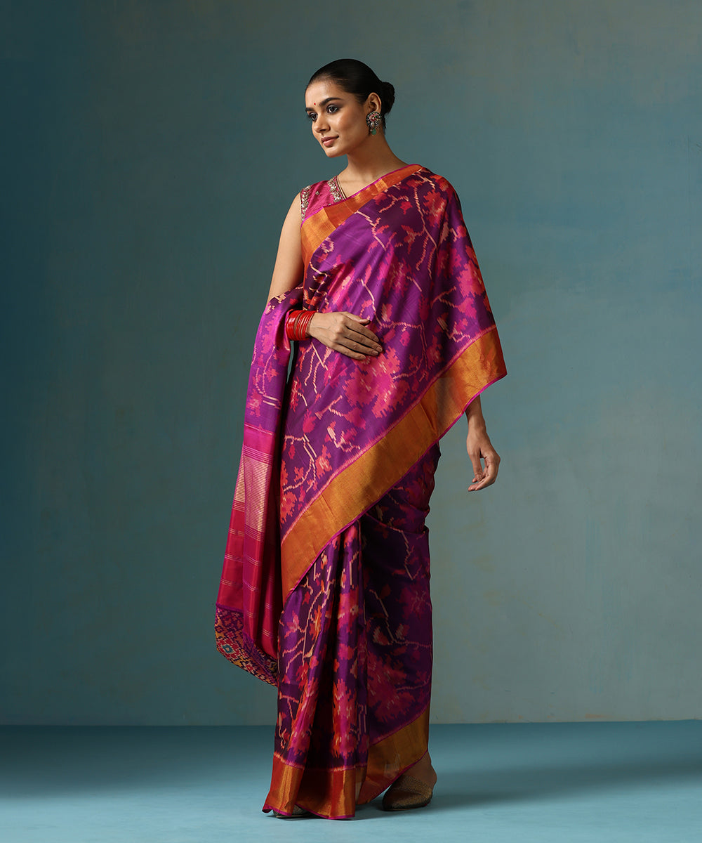 Handloom_Purple_And_Pink_Duotone_Pure_Mulberry_Silk_Ikat_Patola_Saree_WeaverStory_02