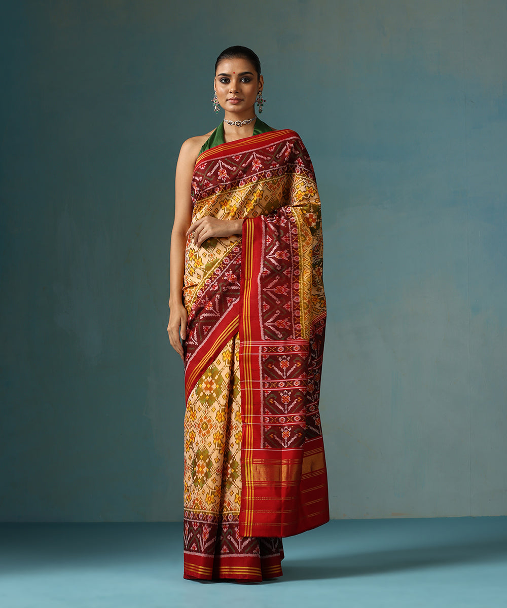 Ivory_And_Yellow_Dual_Tone_Handloom_Mulberry_Silk_Ikat_Patola_Saree_WeaverStory_02