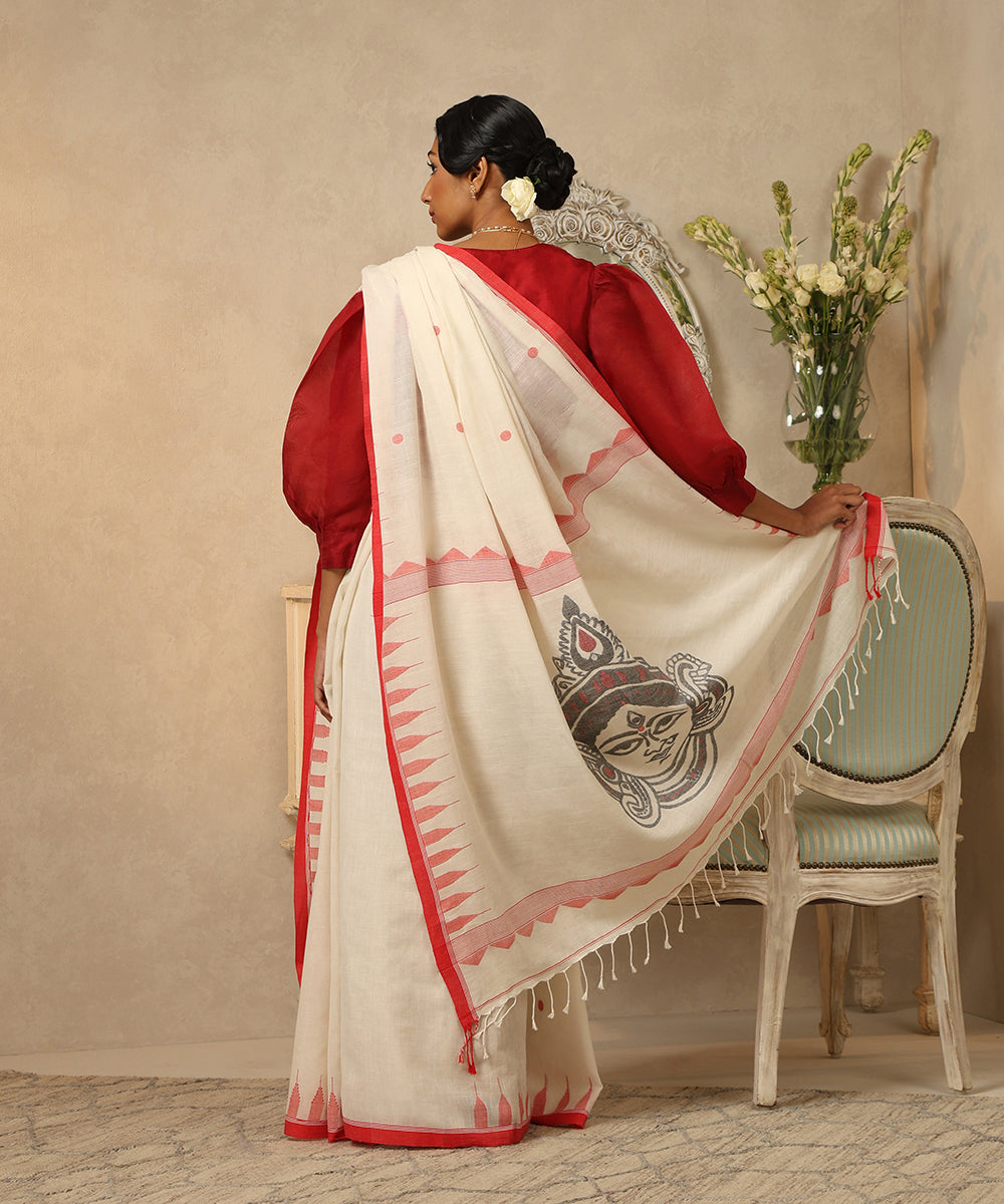 Handloom_Ivory_Handspun_Cotton_Dhakai_Jamdani_Saree_With_Maa_Durga_On_Pallu_WeaverStory_03