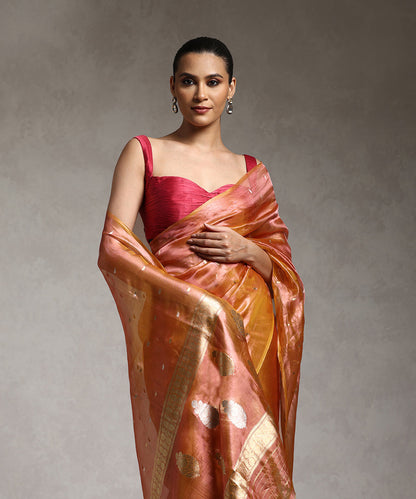 Handloom_Yellow_And_Orange_Pure_Tissue_Silk_Banarasi_Saree_With_Kadhwa_Booti_WeaverStory_02