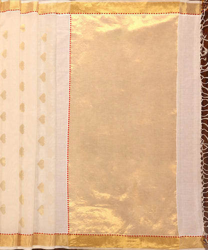 Handloom_Off_White_Pure_Cotton_Silk_Venkatagiri_Revival_Saree_With_Pan_Motif_WeaverStory_02