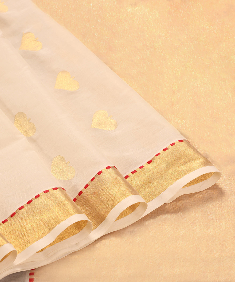 Handloom_Off_White_Pure_Cotton_Silk_Venkatagiri_Revival_Saree_With_Pan_Motif_WeaverStory_04