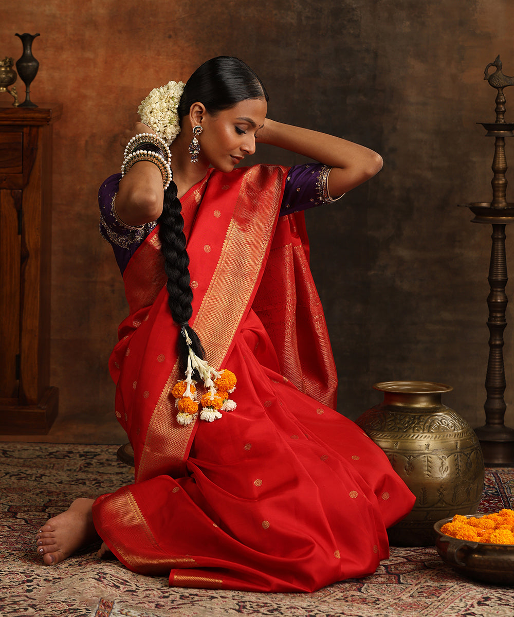 Handloom_Red_Pure_Silk_Bridal_Kanjivaram_Saree_With_Pure_Zari_WeaverStory_01