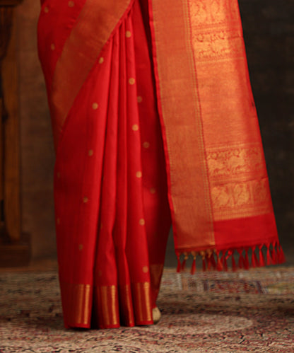 Handloom_Red_Pure_Silk_Bridal_Kanjivaram_Saree_With_Pure_Zari_WeaverStory_05