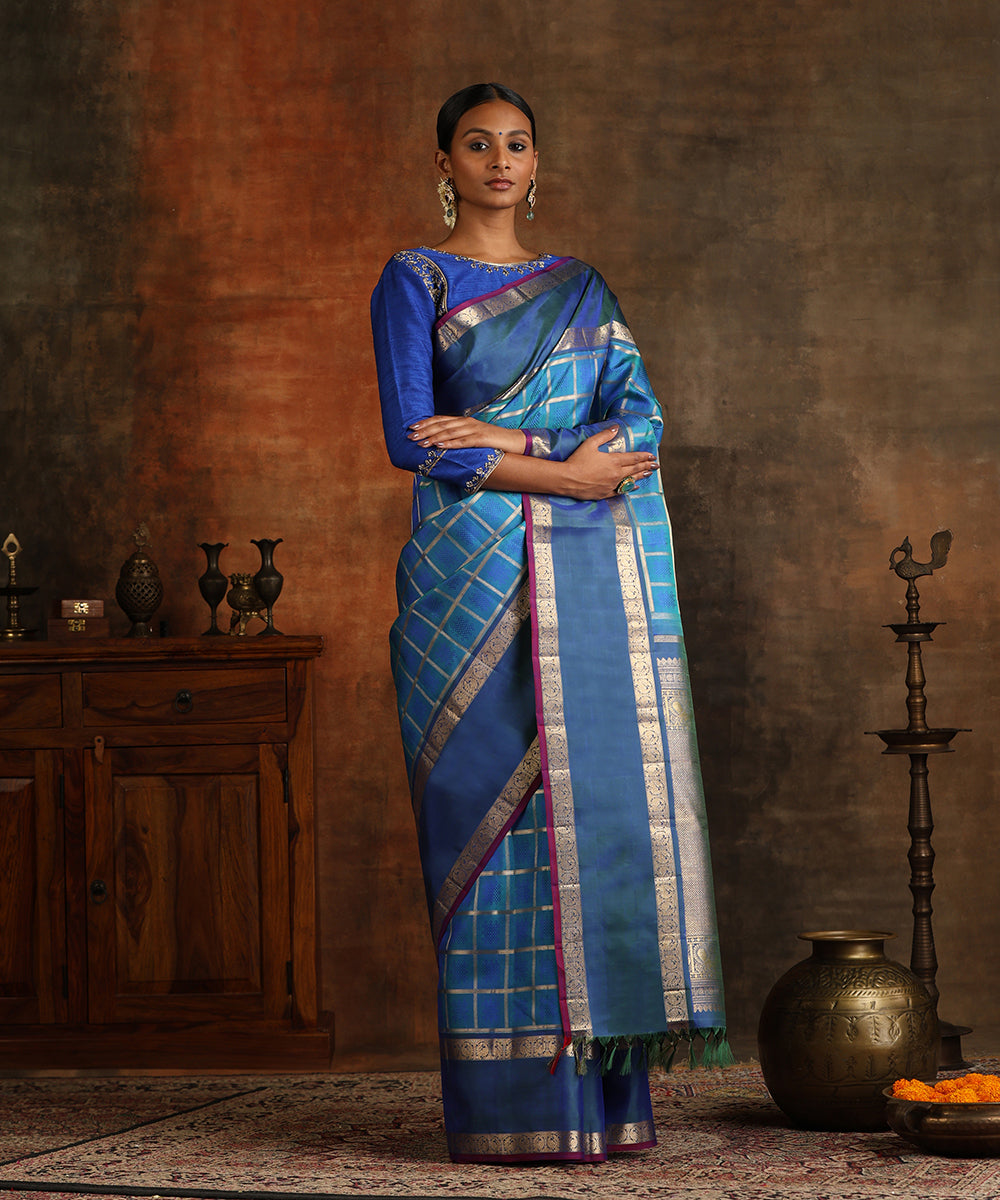 Handloom_Peacock_Blue_Pure_Silk_Kanjivaram_Saree_With_Pure_Zari_WeaverStory_02