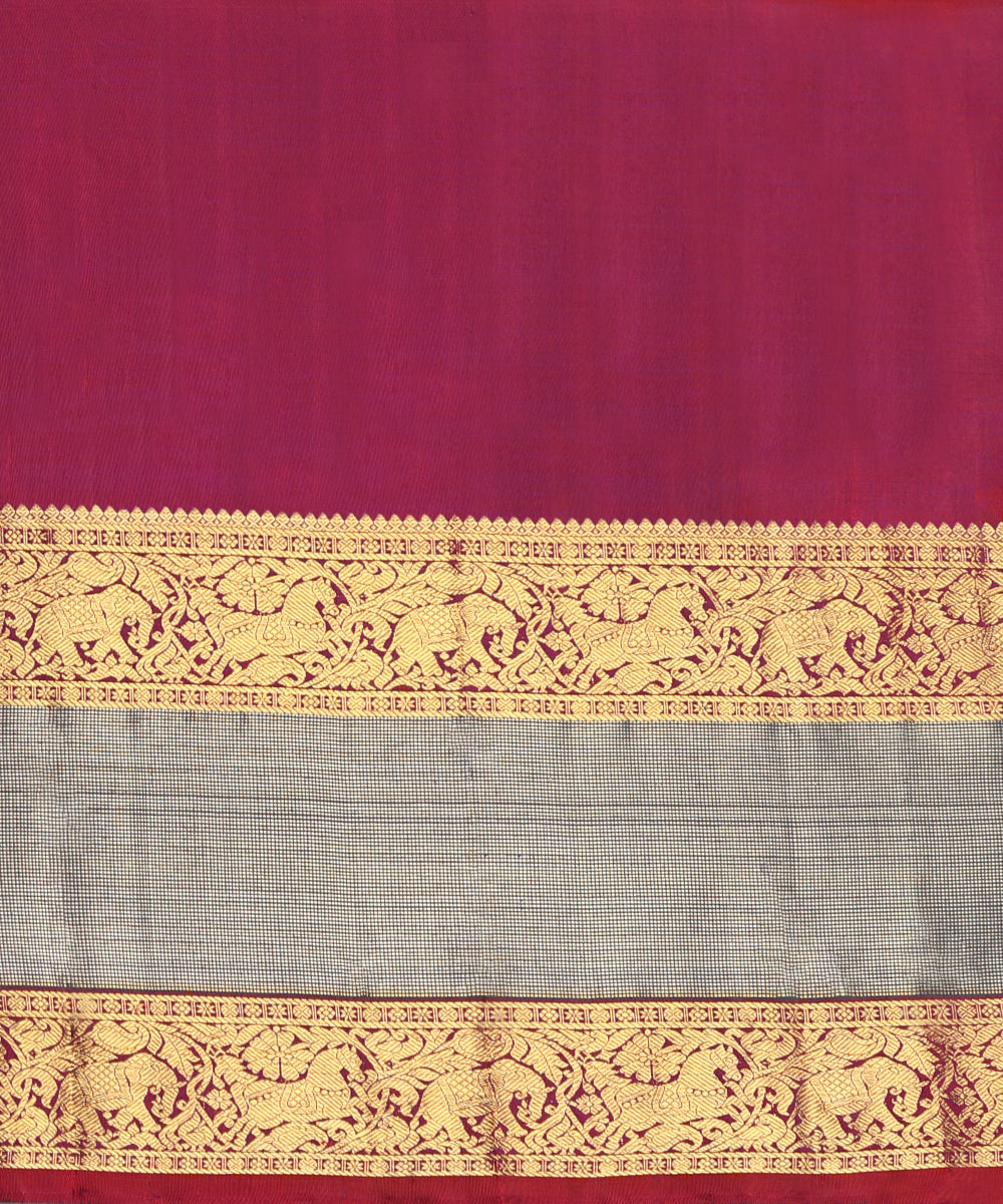 Handloom_Dark_Purple_Pure_Silk_Kanjivaram_Saree_With_Wine_Vanasingram_Border_And_Pure_Zari_WeaverStory_06