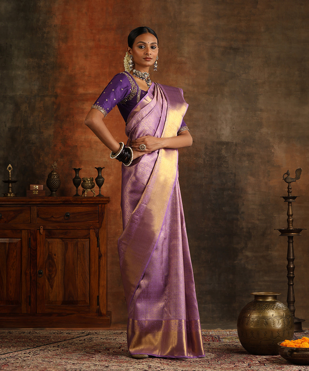 Handloom_Lavender_And_Gold_Pure_Silk_Pure_Zari_Kanjivaram_Saree_WeaverStory_02