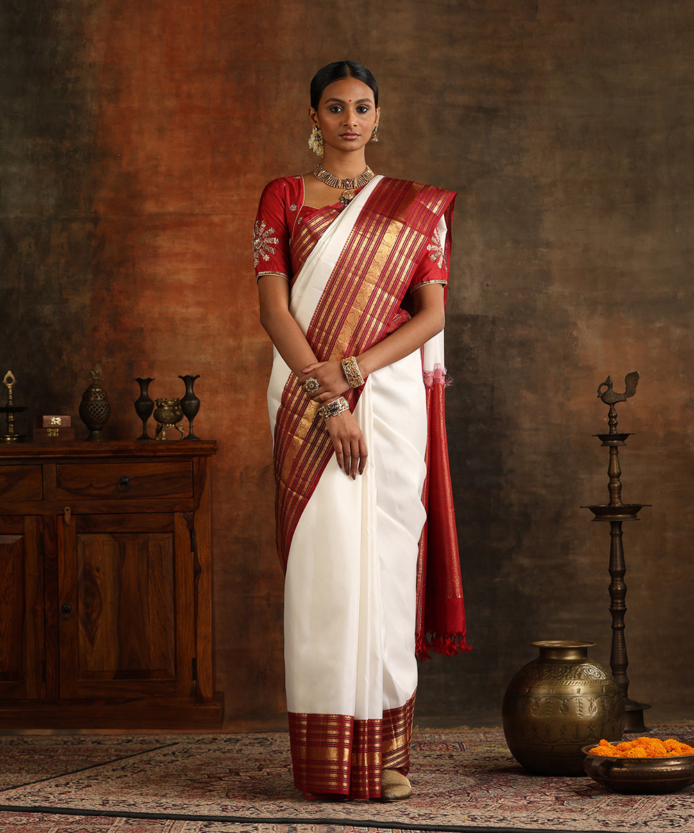 Offwhite_Handloom_Pure_Silk_Kanjivaram_Saree_With_Real_Zari_And_Maroon_Border_WeaverStory_02