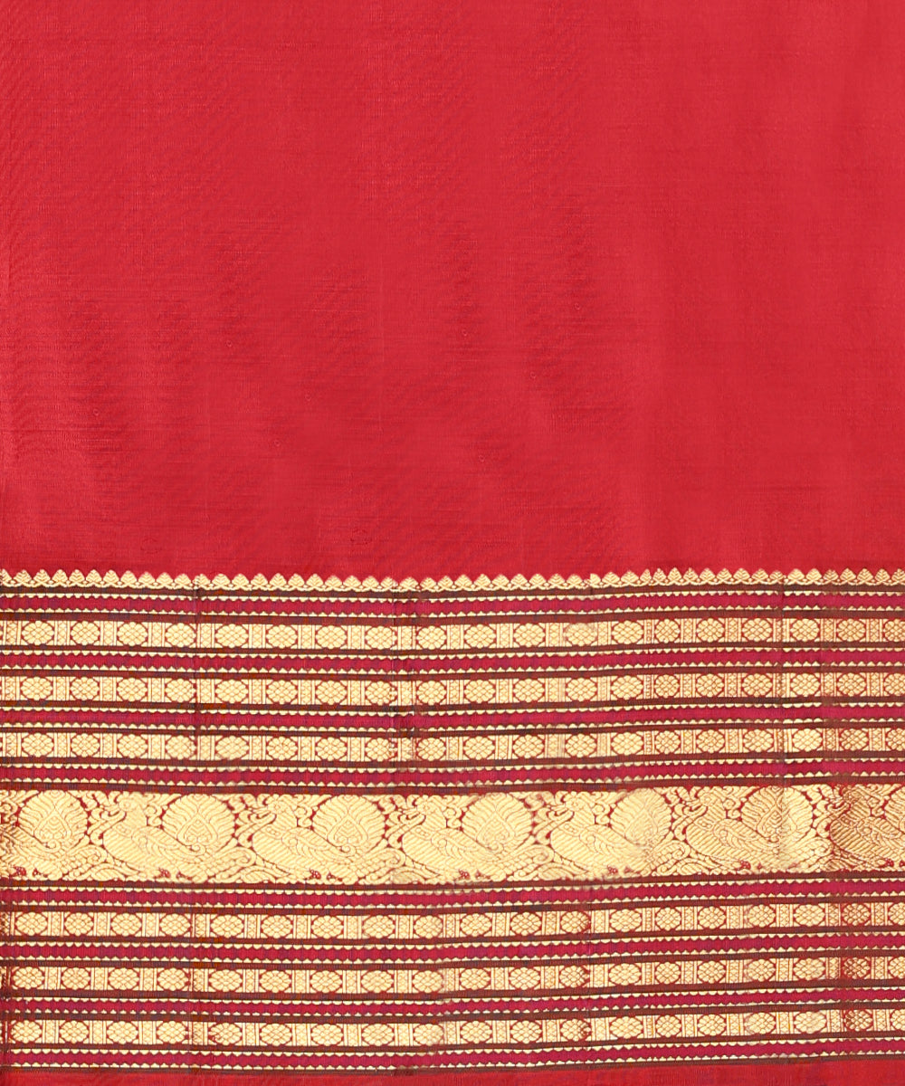 Offwhite_Handloom_Pure_Silk_Kanjivaram_Saree_With_Real_Zari_And_Maroon_Border_WeaverStory_06