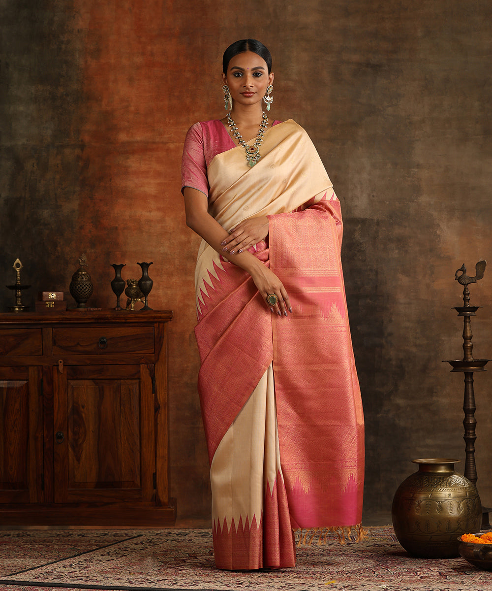 Cream_And_Rose_Pink_Handloom_Pure_Silk_Rising_Temple_Kanjivaram_Saree_With_Pure_Zari_WeaverStory_02