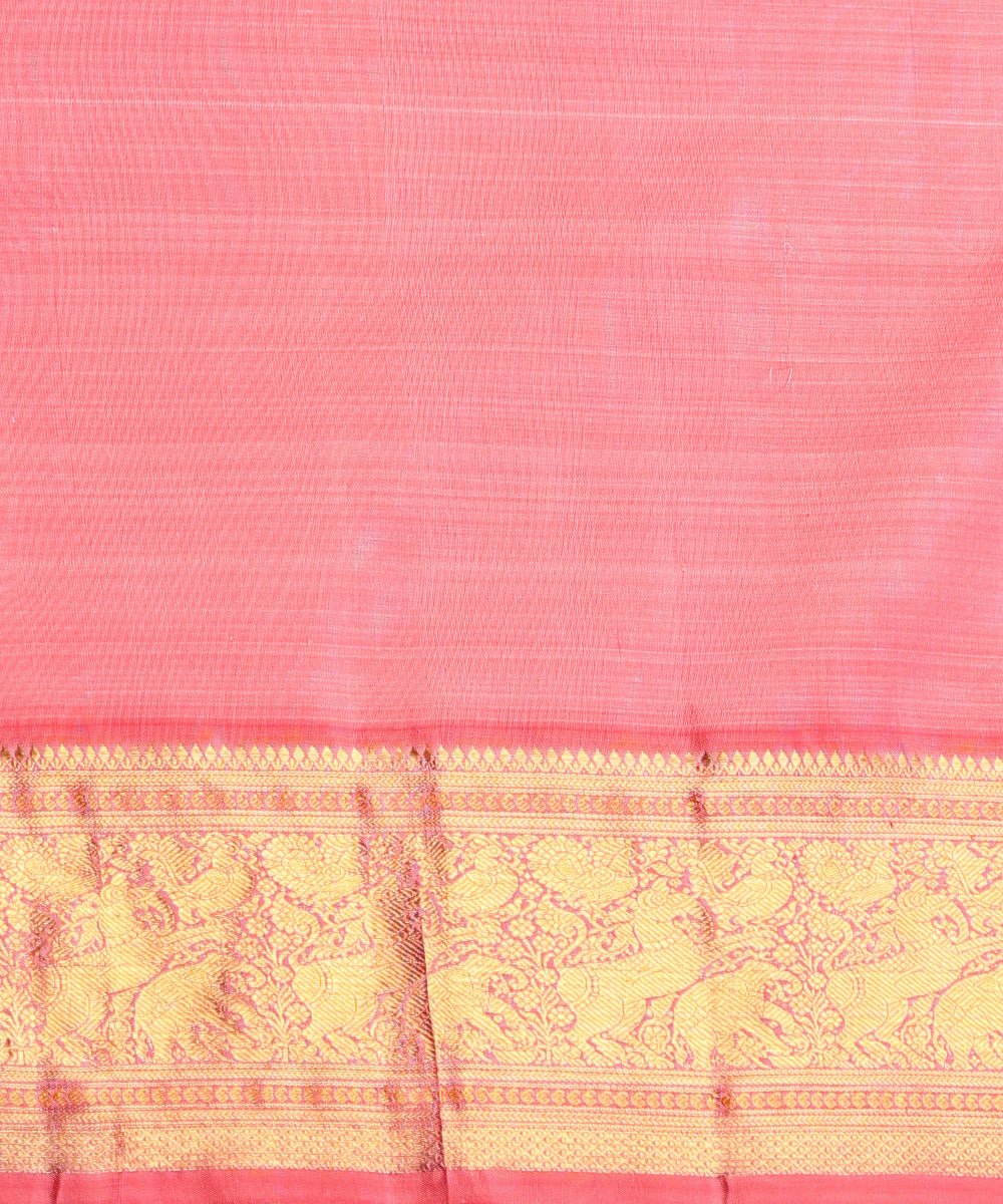 Handloom_Pink_Pure_Silk_Kanjivaram_Saree_With_Chakram_Motifs_And_Vanasingram_Border_And_Pure_Zari_WeaverStory_06