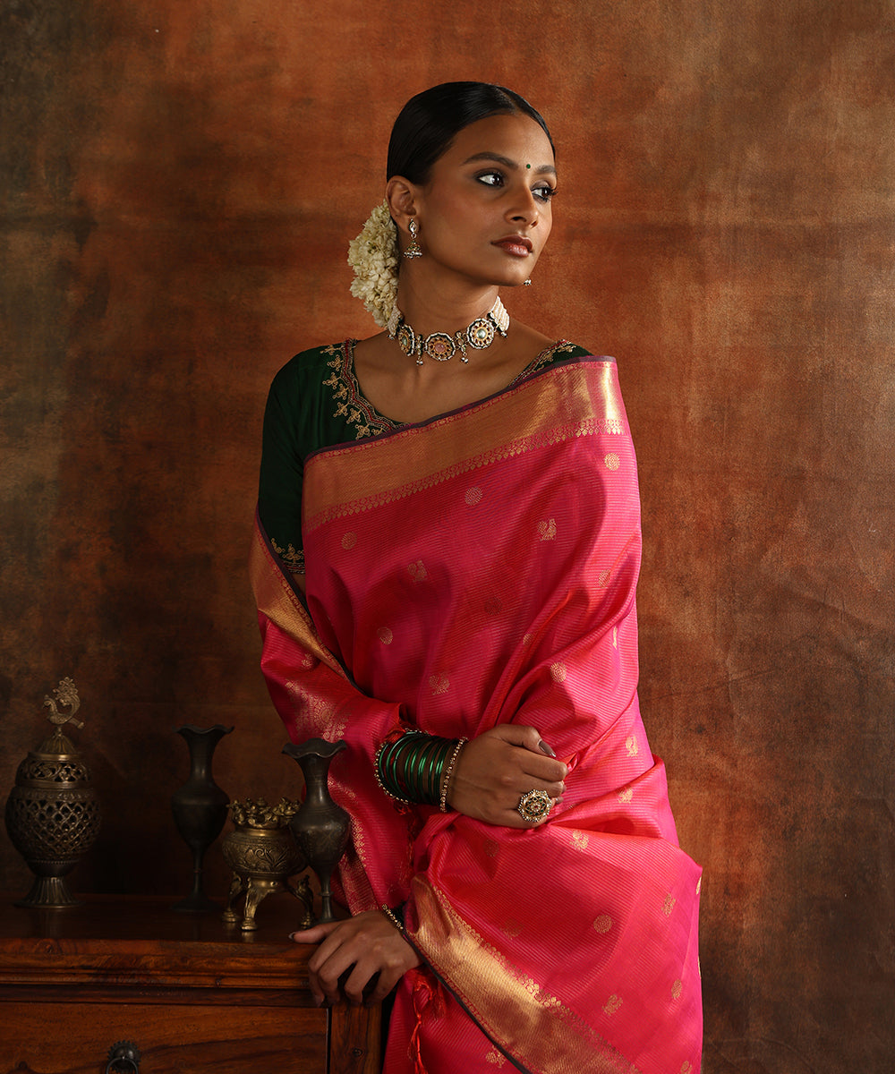 Handloom_Pink_Pure_Silk_Vaira_Oosie_Kanjivaram_Saree_With_Pure_Zari_WeaverStory_01