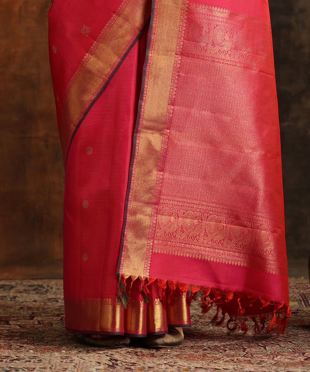 Handloom_Pink_Pure_Silk_Vaira_Oosie_Kanjivaram_Saree_With_Pure_Zari_WeaverStory_05