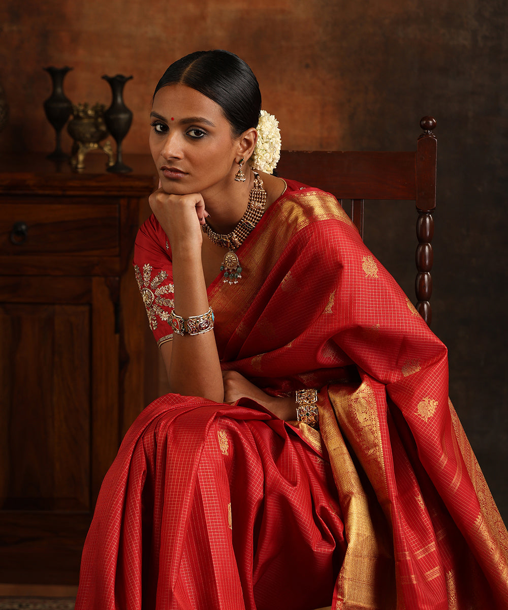 Red_Handloom_Pure_Silk_Checks_Bridal_Kanjivaram_Saree_With_Pure_Zari_WeaverStory_01