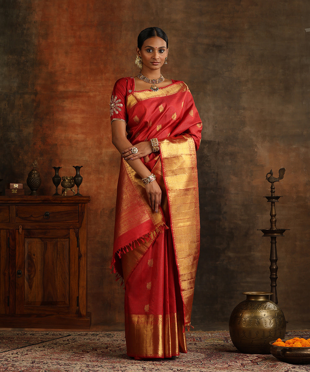 Red_Handloom_Pure_Silk_Checks_Bridal_Kanjivaram_Saree_With_Pure_Zari_WeaverStory_02