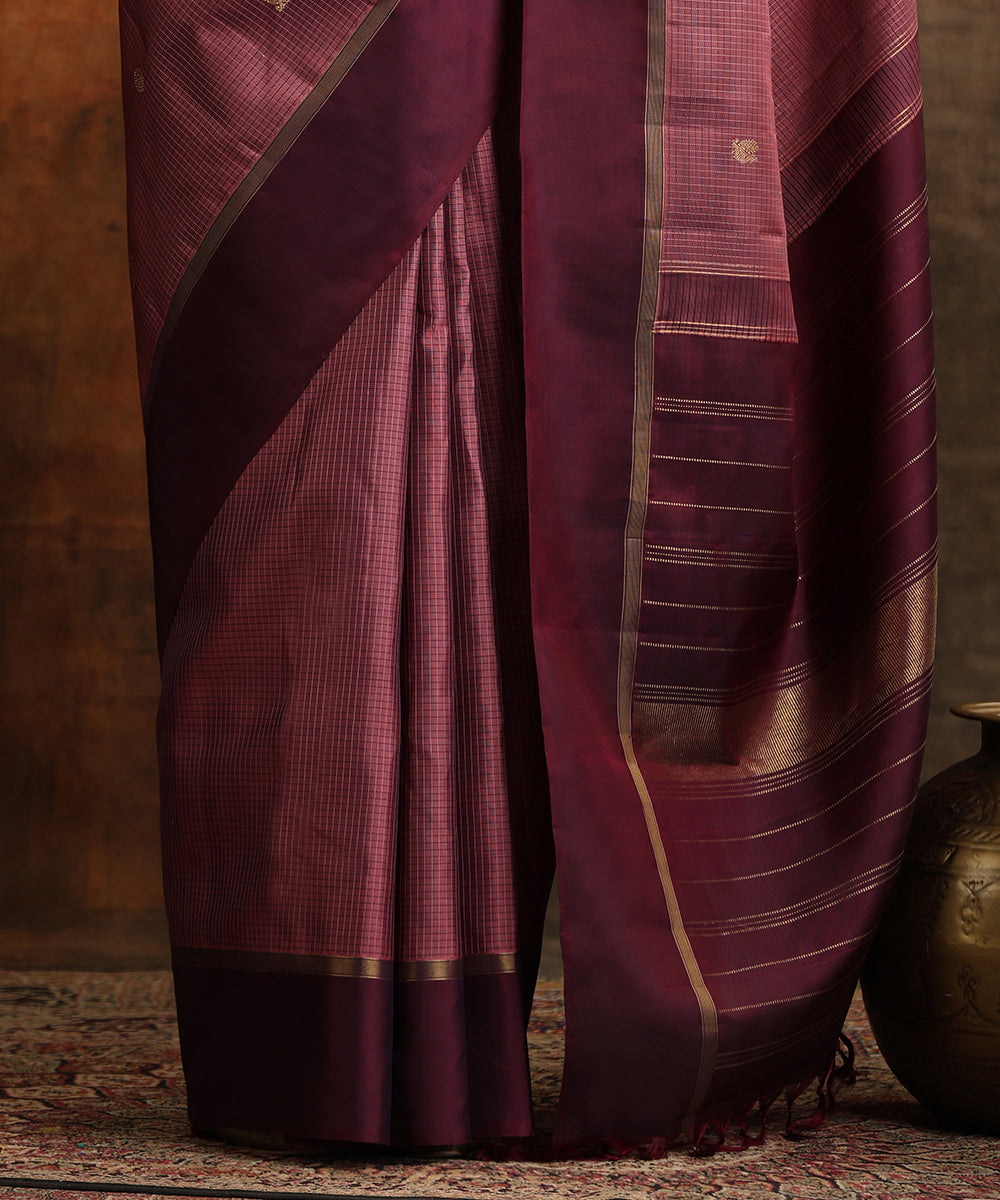 Handloom Mauve Pure Silk Kanjivaram Saree With Checks And Wine Border