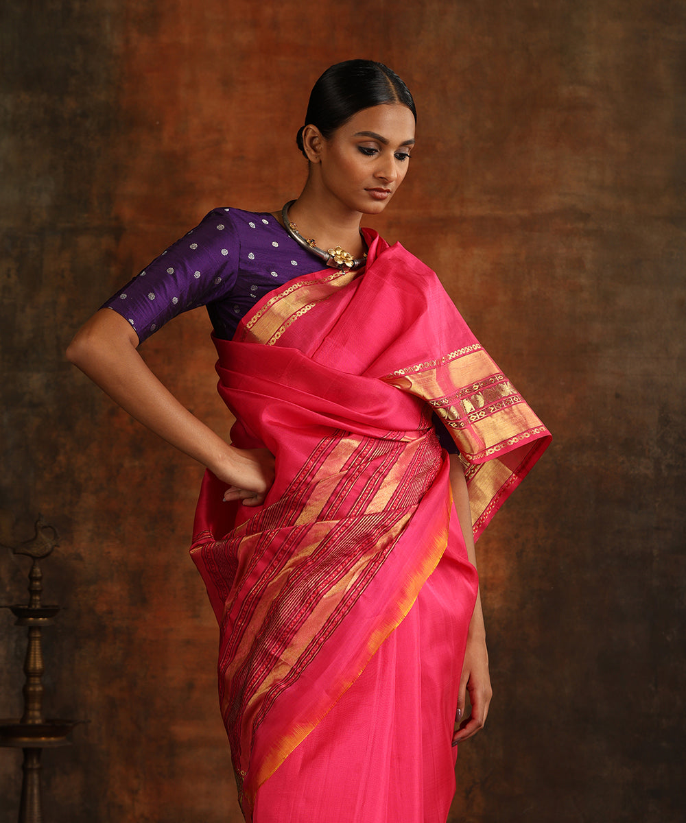 Handloom_Pink_Pure_Silk_Venkatagiri_Revival_Saree_With_Rudraksh_Petu_Border_WeaverStory_01