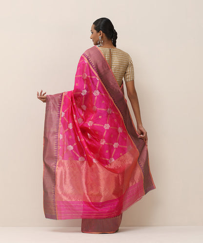 Handloom_Hot_Pink_Pure_Silk_Chanderi_Saree_With_Floral_Chekered_Jaal_WeaverStory_03