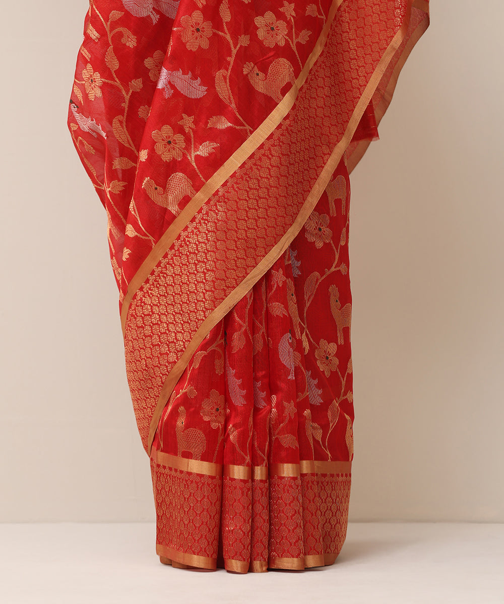 Red_Handloom_Pure_Silk_Chanderi_Saree_With_Shikargah_Jaal_WeaverStory_04