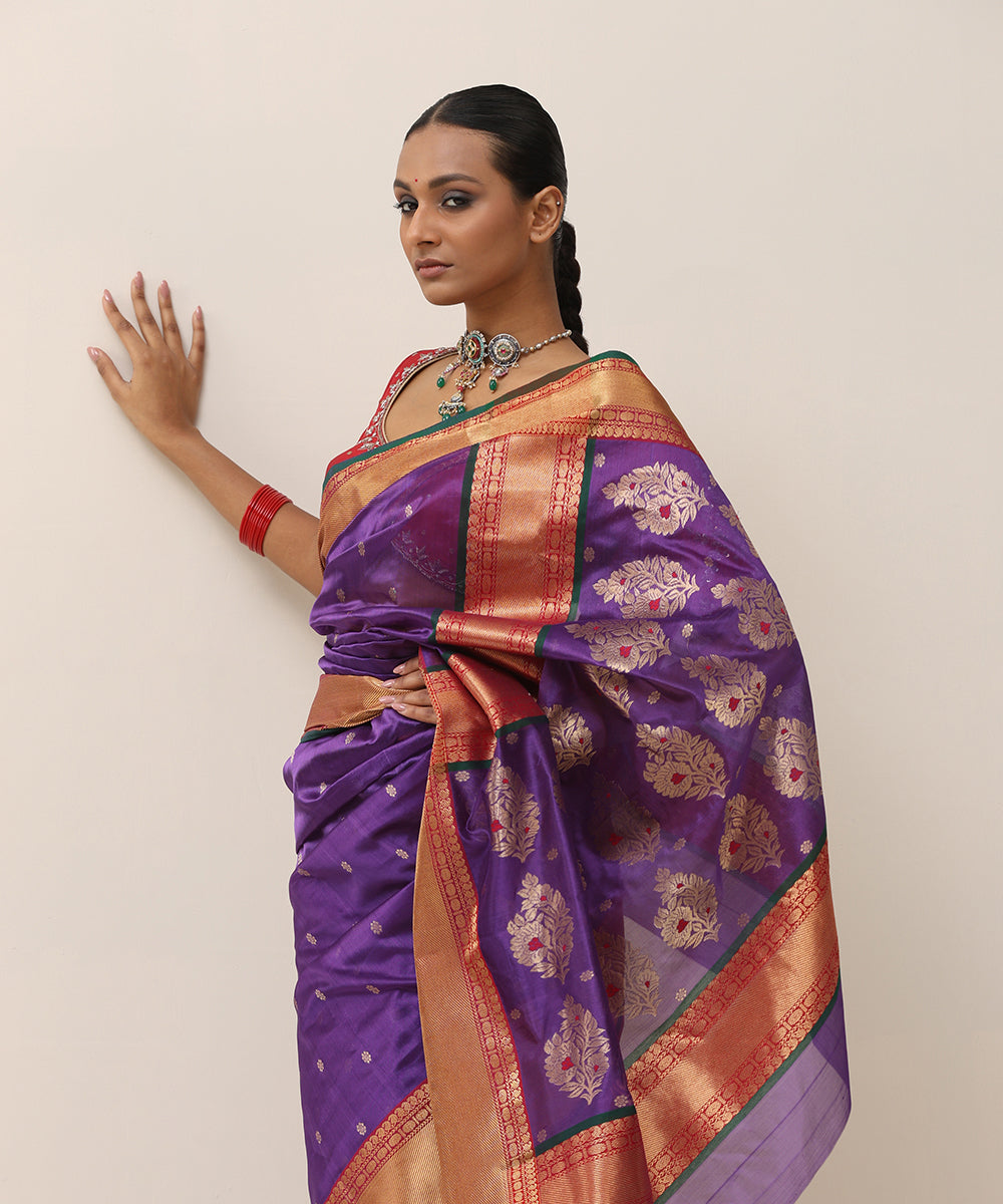 Handloom_Purple_Pure_Silk_Chanderi_Saree_With_Red_And_Golden_Zari_Border_With_Green_Selvedge_WeaverStory_02