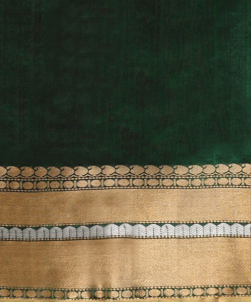 Bottle_Green_Handloom_Pure_Silk_Chanderi_Saree_With_Silver_And_Golden_Zari_Bootas_WeaverStory_05