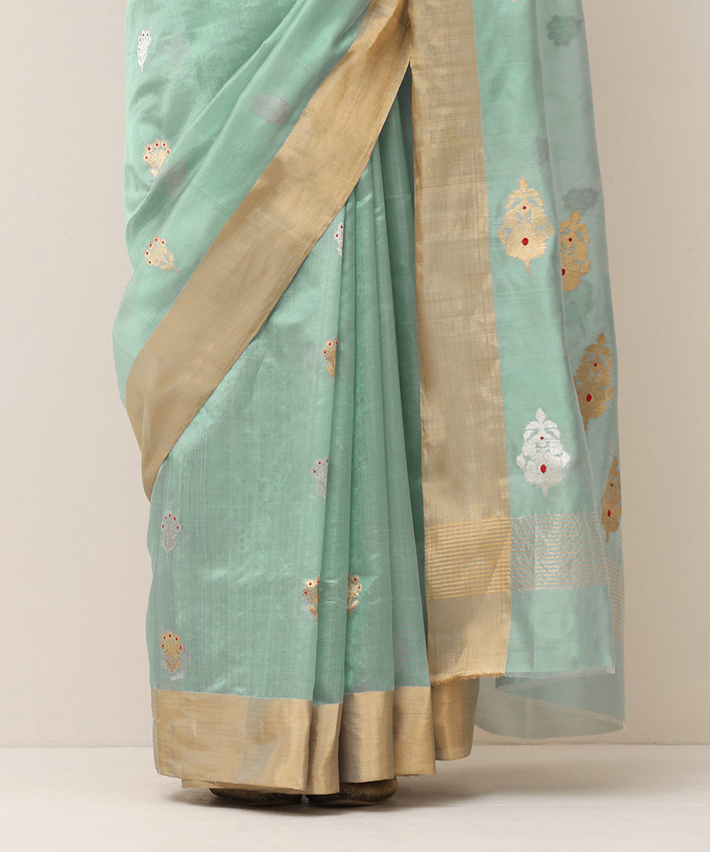 Light_Blue_Handloom_Pure_Silk_Chanderi_Saree_With_Flower_Boota_And_Orange_Selvedge_WeaverStory_04