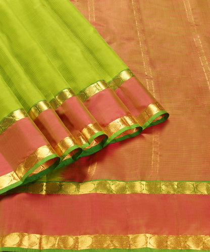 Light_Green_Pure_Silk_Kanjivaram_Saree_With_Pink_Border_WeaverStory_01