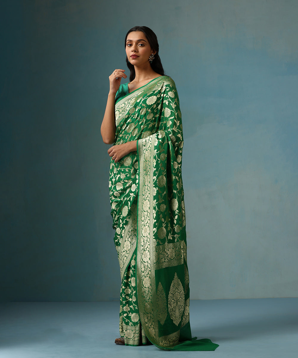 Handloom_Green_Pure_Georgette_Banarasi_Saree_With_Allover_Cutwork_Floral_Jaal_WeaverStory_01