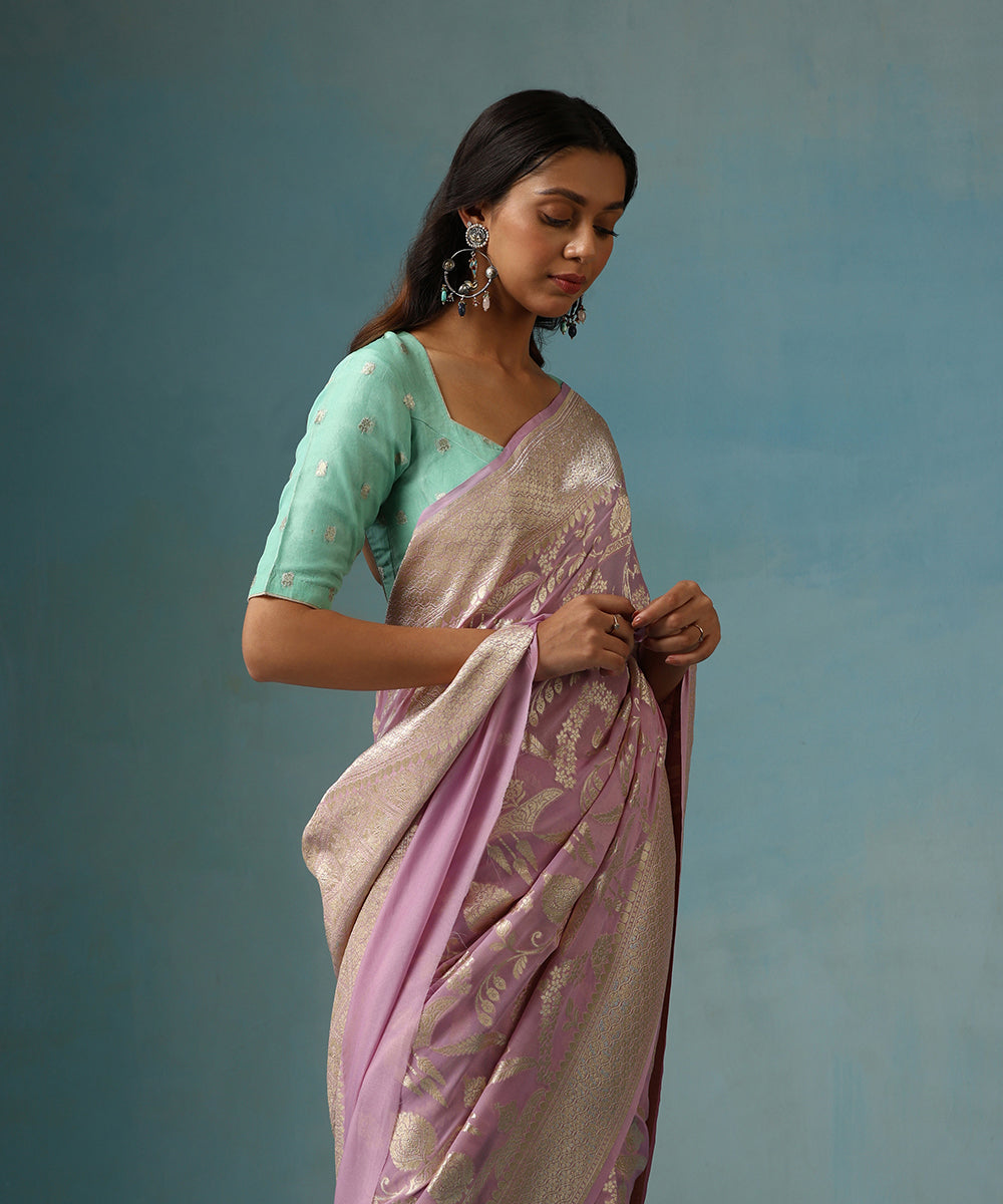 Light_Purple_Handloom_Pure_Georgette_Banarasi_Saree_With_Allover_Cutwork_Floral_Jaal_WeaverStory_02