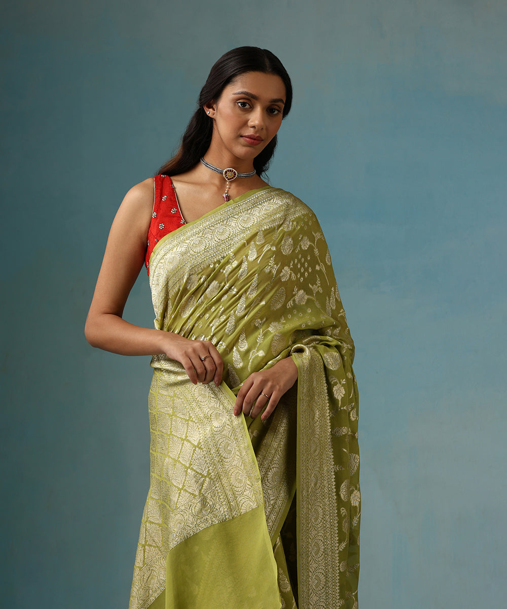 Heena_Green_Handloom_Pure_Georgette_Banarasi_Saree_With_Allover_Cutwork_Jaal_WeaverStory_02