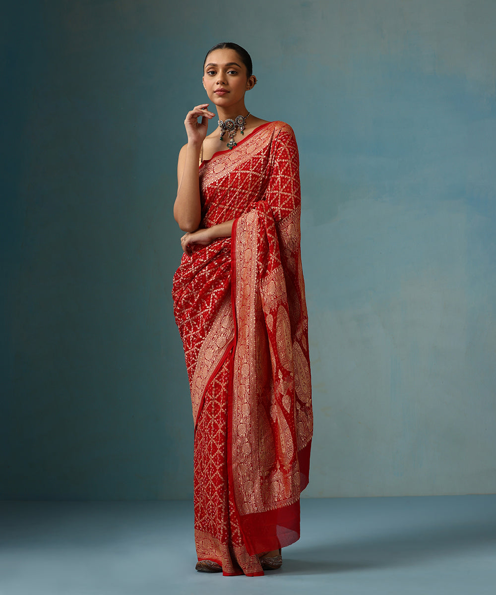 Handloom_Red_Pure_Georgette_Banarasi_Bandhej_Saree_With_Floral_Border_WeaverStory_01