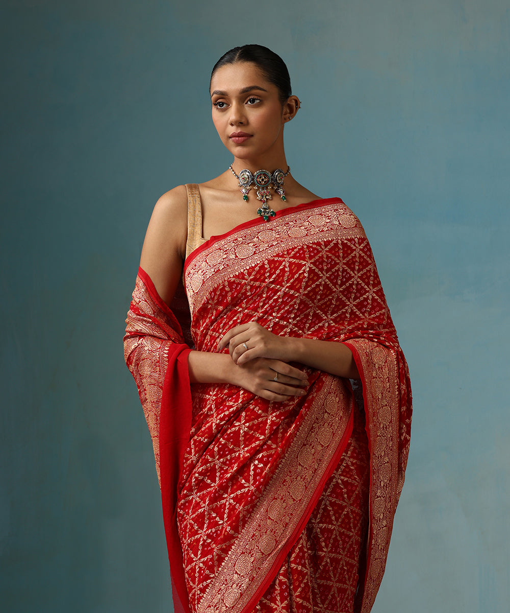 Handloom_Red_Pure_Georgette_Banarasi_Bandhej_Saree_With_Floral_Border_WeaverStory_02