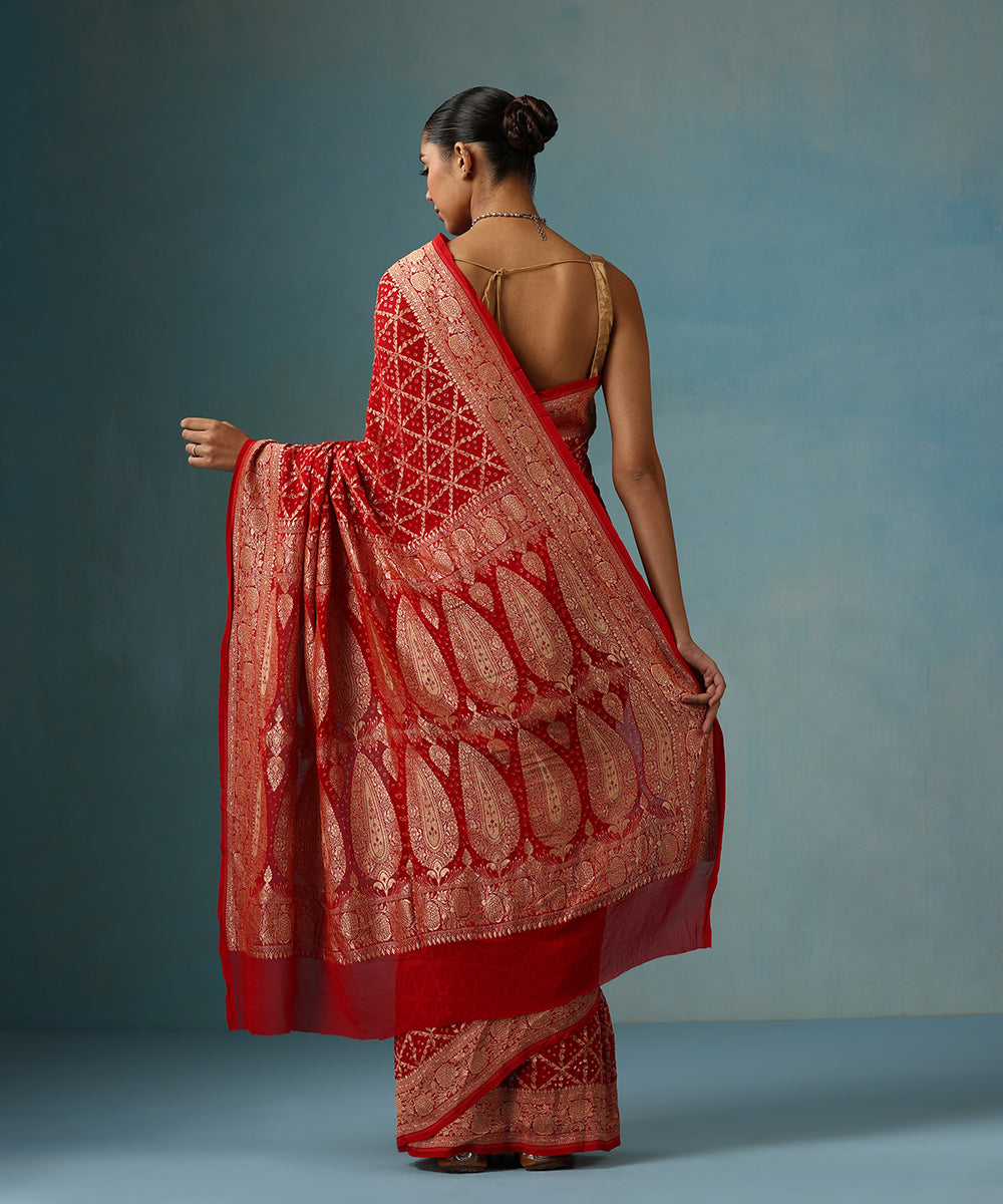 Handloom_Red_Pure_Georgette_Banarasi_Bandhej_Saree_With_Floral_Border_WeaverStory_03