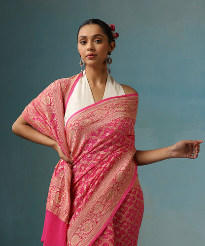 Handloom_Light_Pink_Pure_Georgette_Banarasi_Bandhej_Saree_With_Zari_Jaal_WeaverStory_02