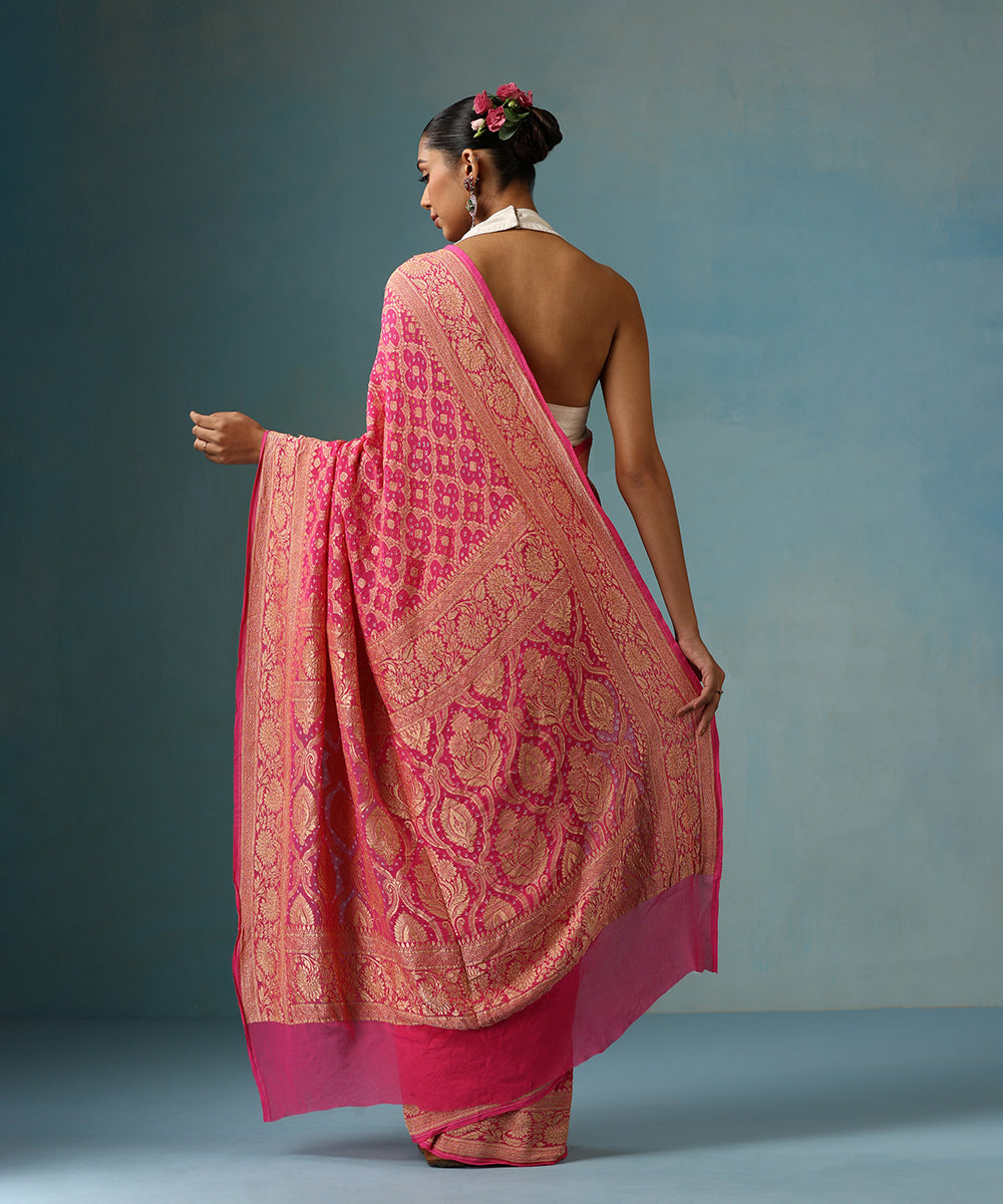 Handloom_Light_Pink_Pure_Georgette_Banarasi_Bandhej_Saree_With_Zari_Jaal_WeaverStory_03