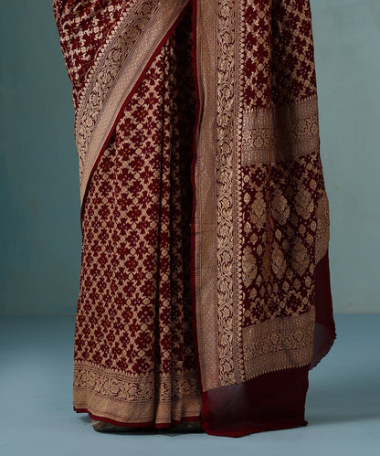 Handloom_Maroon_Pure_Georgette_Banarasi_Bandhej_Saree_With_Zari_Border_WeaverStory_04