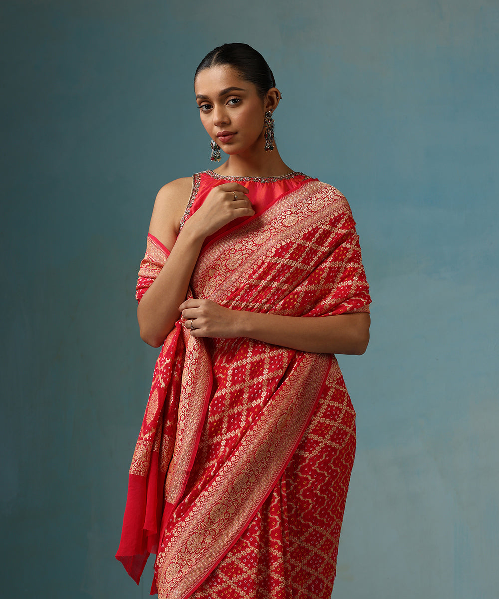 Handloom_Coral_Red_Pure_Georgette_Banarasi_Bandhej_Saree_WeaverStory_02