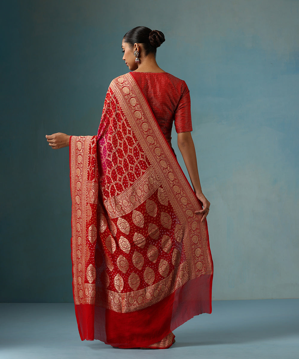 Rani_Pink_And_Red_Ombre_Dyed_Handloom_Pure_Georgette_Banarasi_Bandhej_Saree_WeaverStory_03