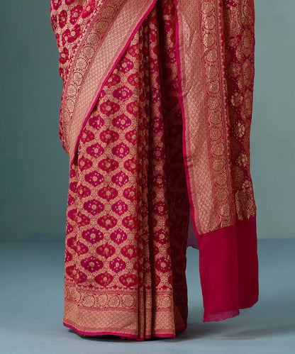 Rani_Pink_Handloom_Pure_Georgette_Banarasi_Bandhej_Saree_With_Floral_Jaal_WeaverStory_04