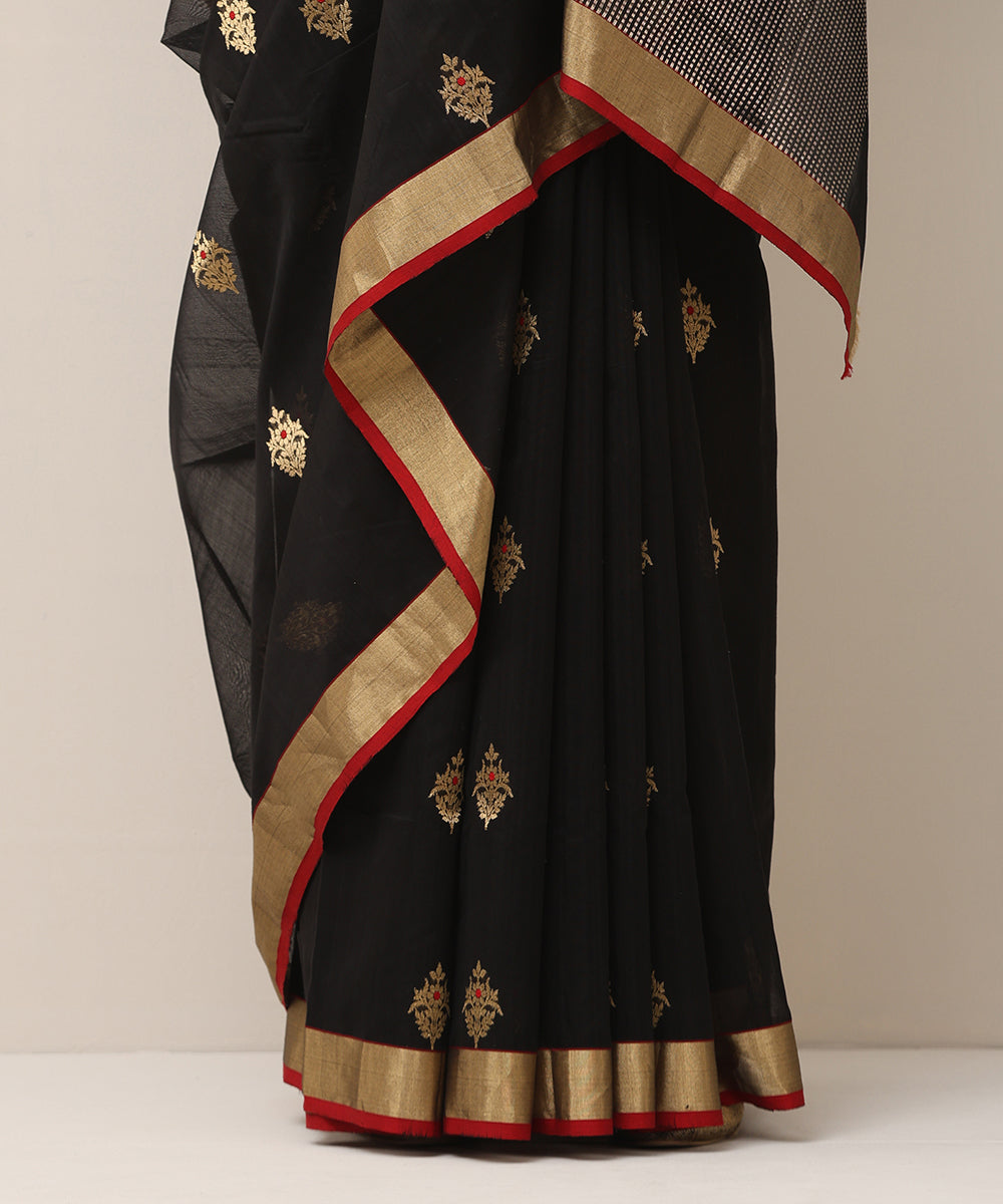 Handloom_Black_Pure_Cotton_Chanderi_Saree_With_Flower_Meena_Boota_And_Red_Selvedge_WeaverStory_04