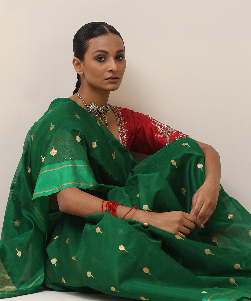 Handloom_Bottle_Green_Pure_Silk_Chanderi_Saree_With_Gold_Zari_Small_Flower_Motif_WeaverStory_02