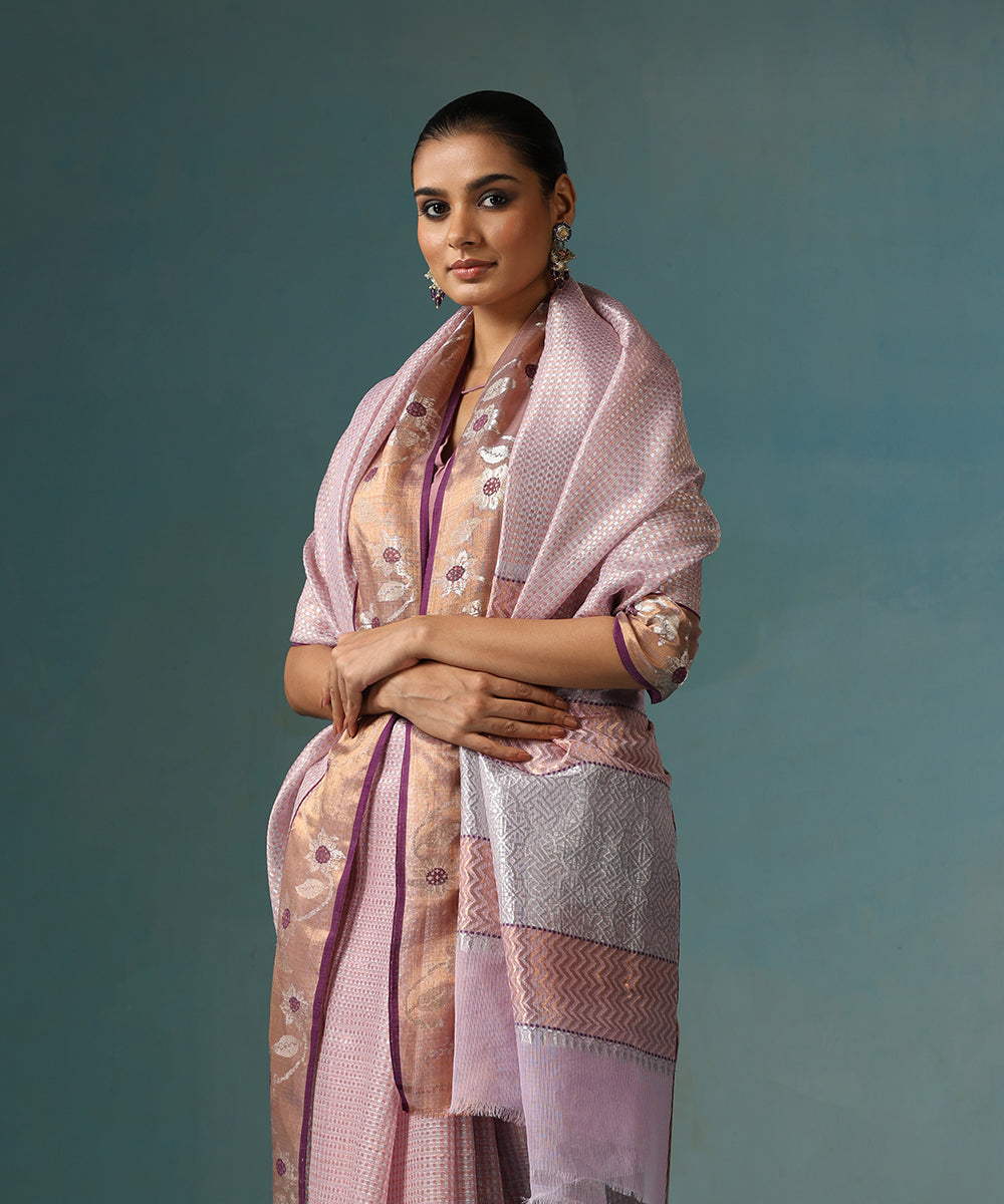 Handloom_Purple_Pure_Kota_Silk_Saree_With_Allover_Zari_Checks_And_Gold_Tissue_Border_WeaverStory_01