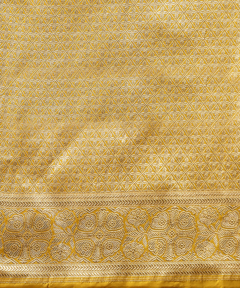 Handloom_Mustard_Pure_Katan_Silk_Banarasi_Saree_Cutwork_Zari_Jaal_And_Red_Meenakari_WeaverStory_05