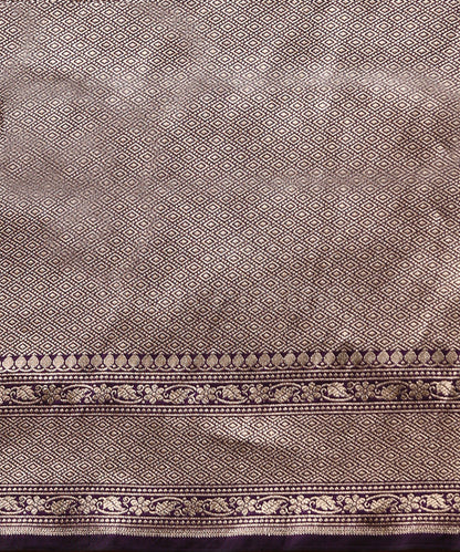 Handloom_Purple_Pure_Katan_Silk_Banarasi_Saree_With_Cutwork_Floral_Jaal_And_Red_Meenakari_WeaverStory_05