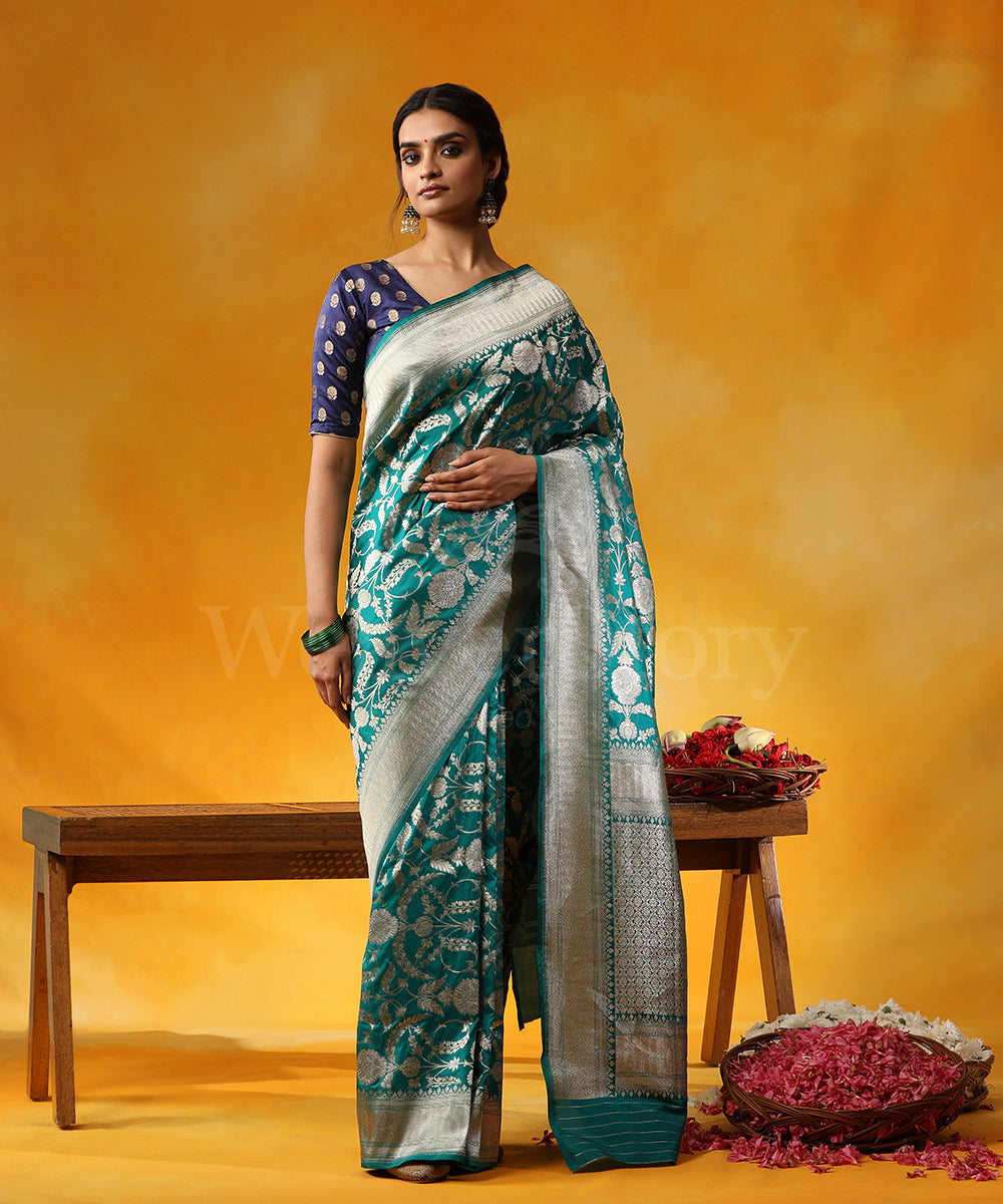 Green_Handloom_Pure_Katan_Silk_Banarasi_Saree_With_Allover_Jaal_WeaverStory_01