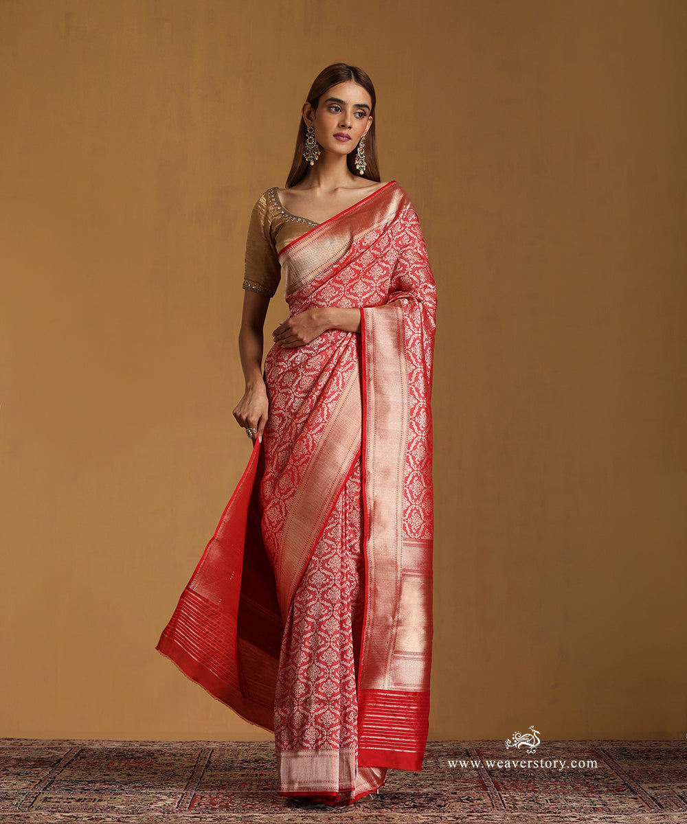 Red_Handloom_Pure_Katan_Silk_Kimkhab_Banarasi_Saree_With_Chevron_Border_WeaverStory_01