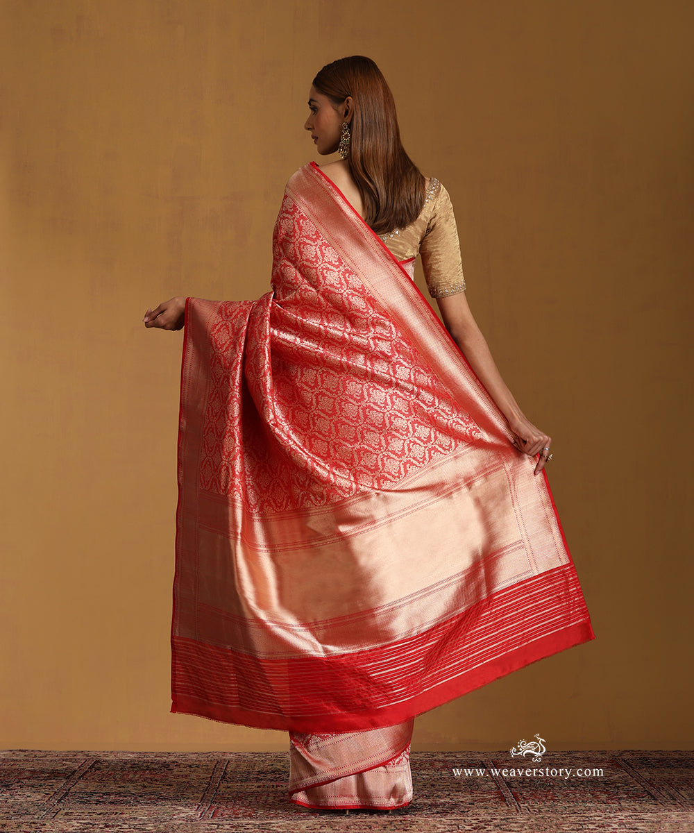 Red_Handloom_Pure_Katan_Silk_Kimkhab_Banarasi_Saree_With_Chevron_Border_WeaverStory_03